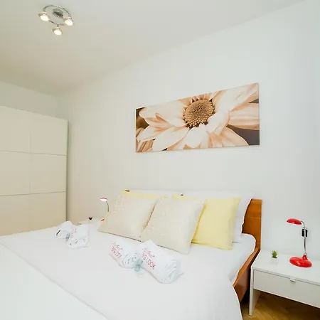 Apartment Big Look Zára Kültér fotó